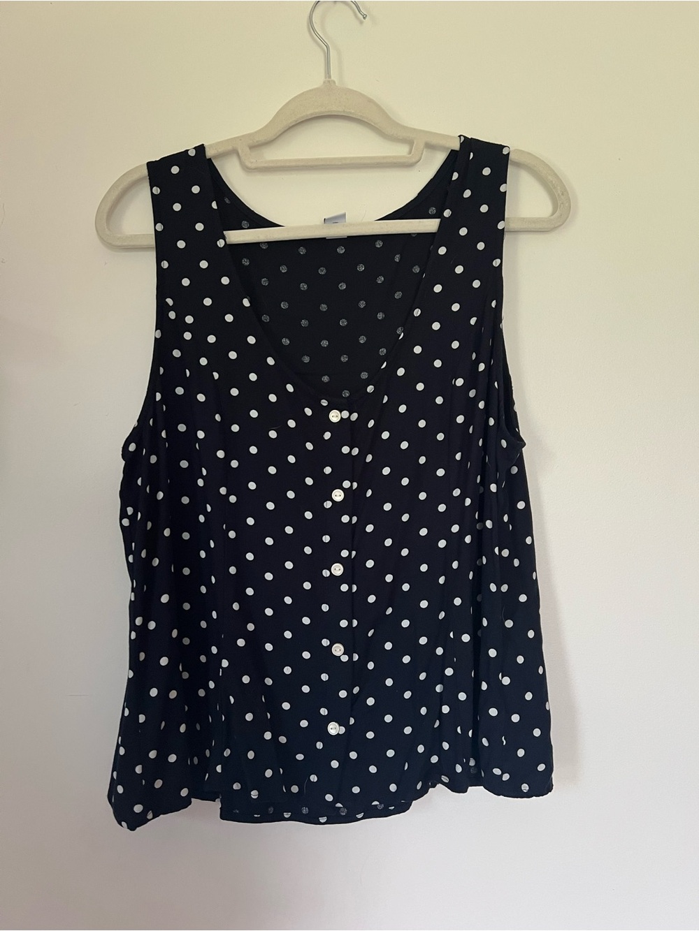 Old navy buttondown polka dot sleeveless top